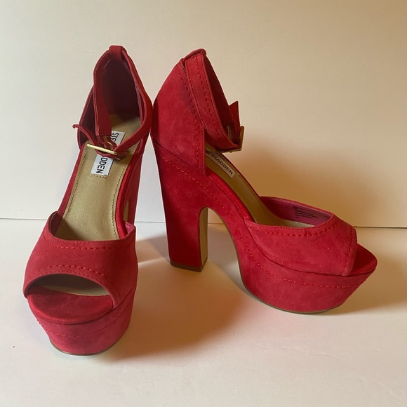 Hot Pink Steve Madden Greta platform heel - Picture 6 of 7